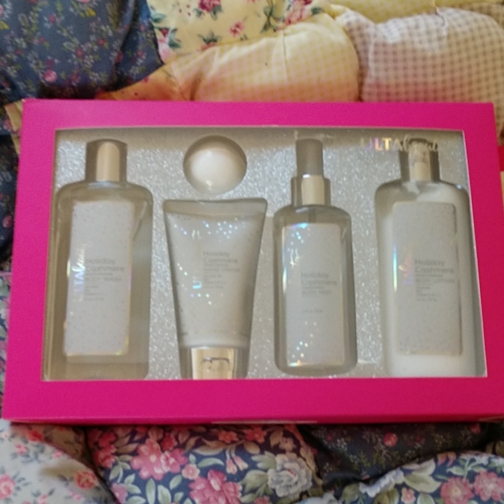 Ulta beauty's holiday cashmere set